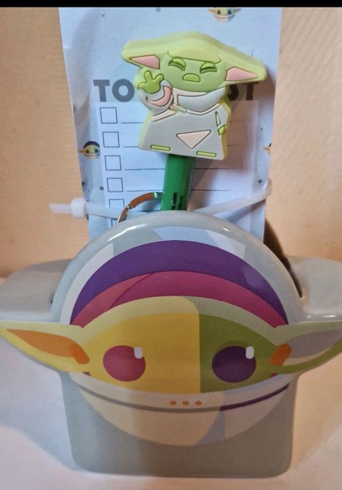 Coffret pot à stylos yoda star wars