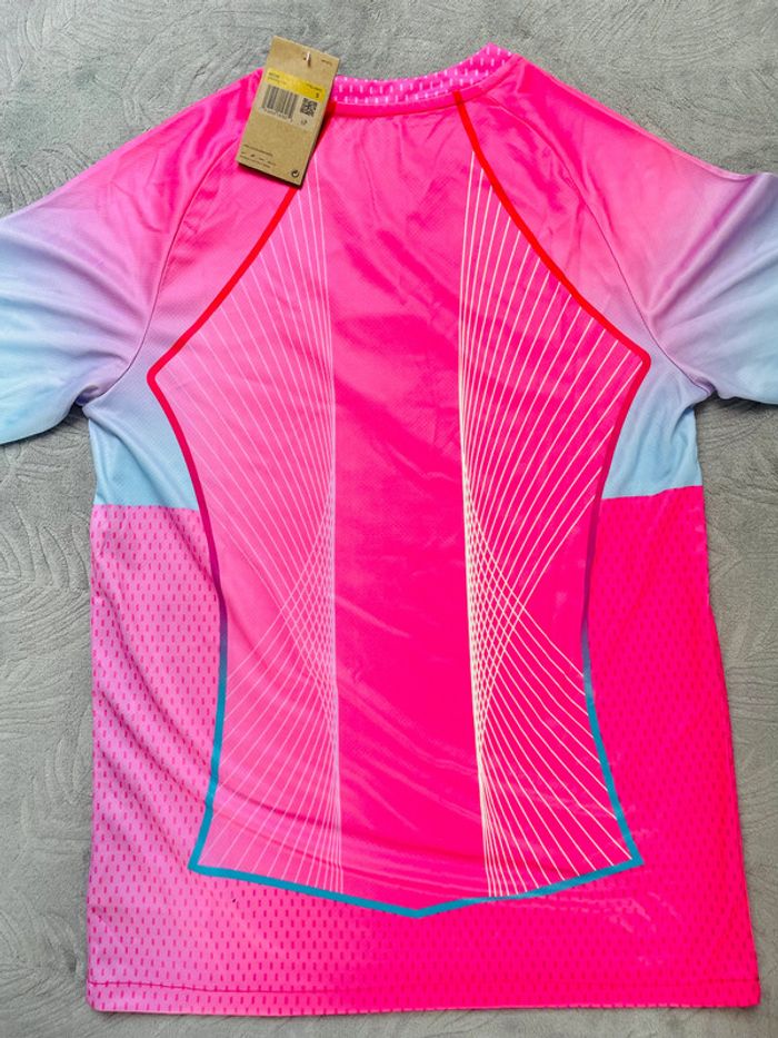 Maillot concept foot Barça rose taille S - photo numéro 8