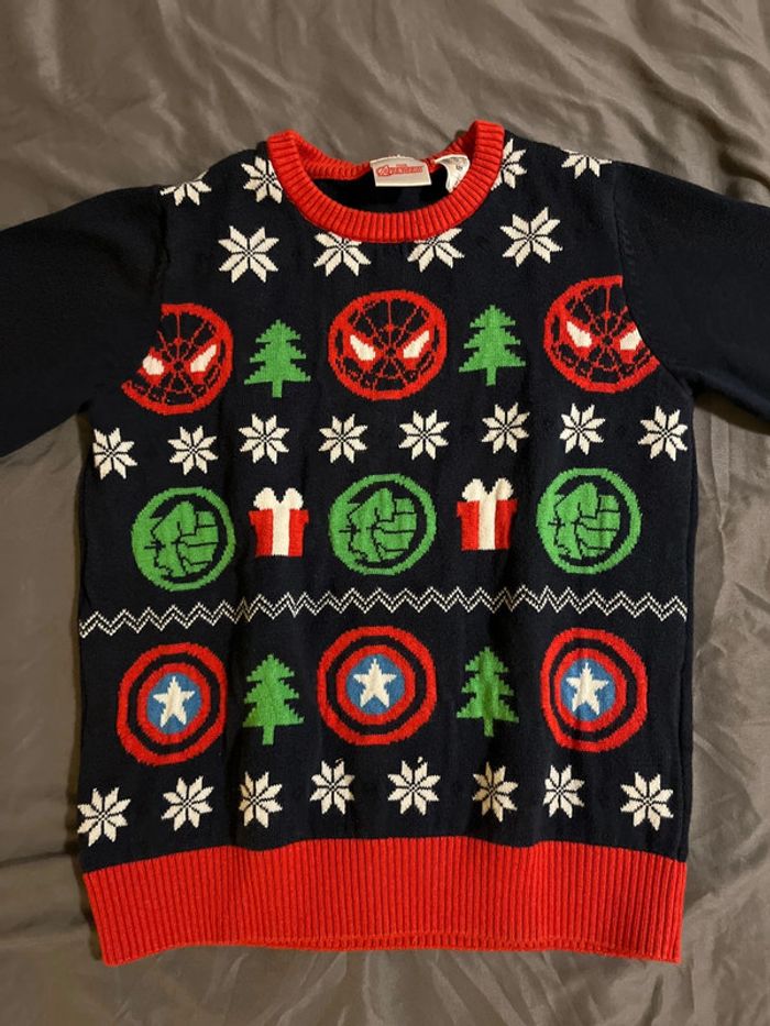 Pull Noël Avengers - photo numéro 2