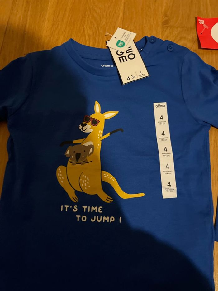 TEE shirt bleu - photo numéro 2