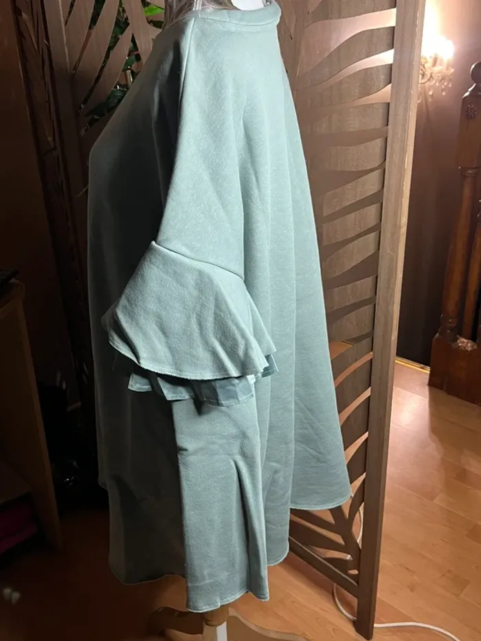 Pull sweat oversize neuf avec étiquette H&M vert manches volantées satin taille XL chaud - photo numéro 3