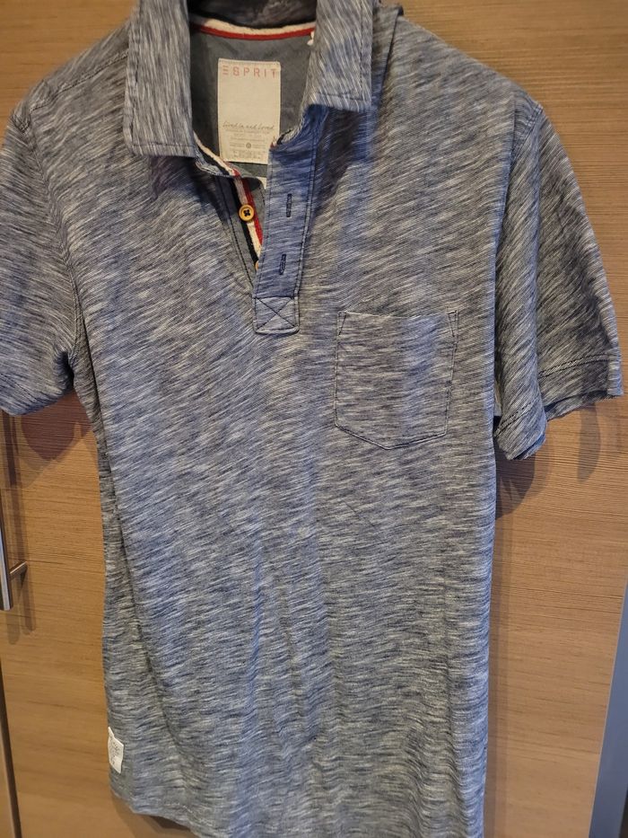 Polo gris Marque : Esprit  Taille : S