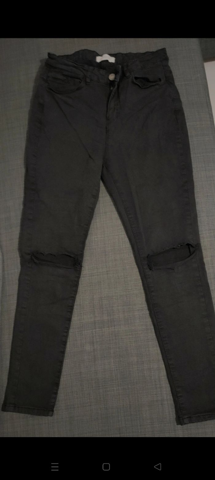 Jean slim denim troué
