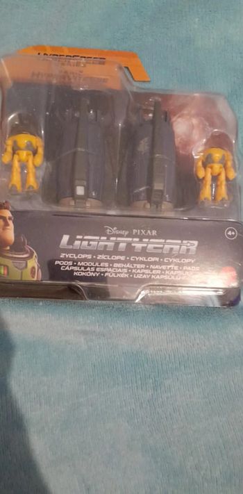 Disney Pixar Buzz L'Eclair Série Super Vitesse Capsules et Petit Cyclope