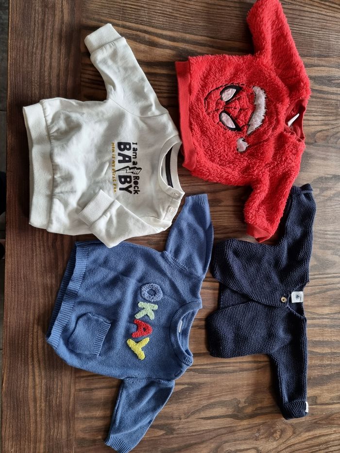 Lot pull 3 mois