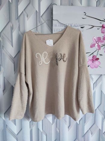 Pull beige femmeneuf avec étiquette 