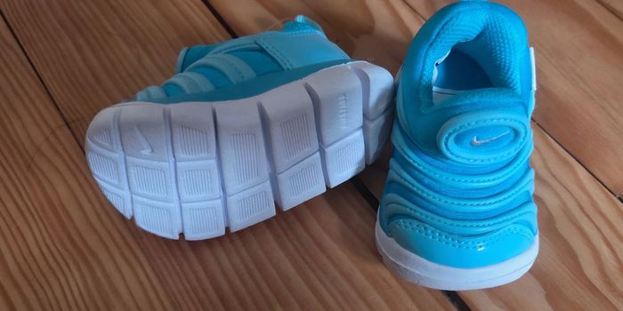 Chaussures Nike bleue - photo numéro 3