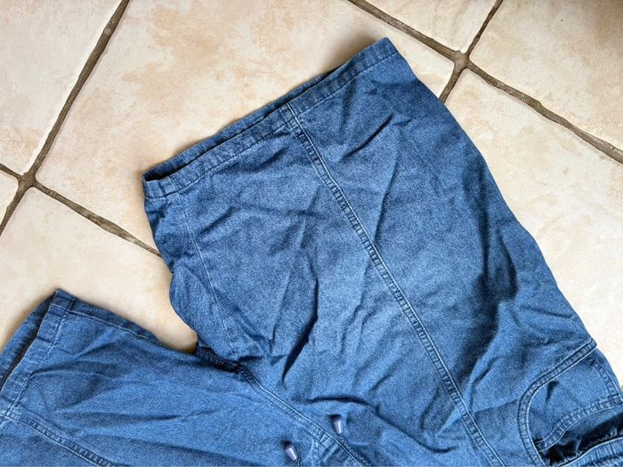 Short fluide - taille 54 - en très bon état - couleur jeans - photo numéro 2