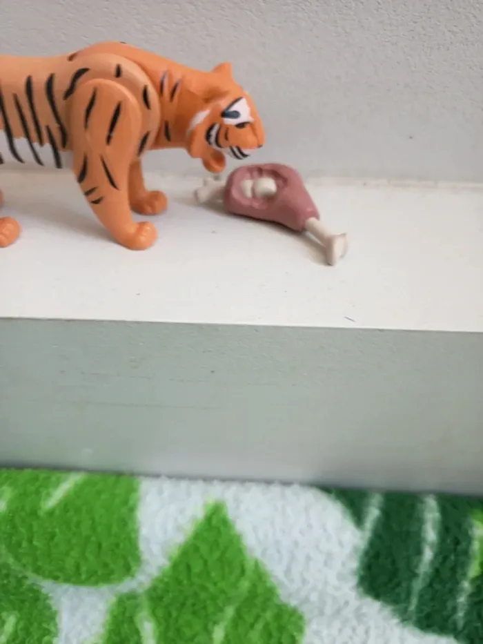 tigre et bout de viande playmobil - photo numéro 3