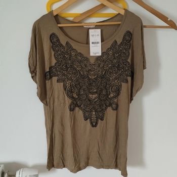 T-shirt manches papillon camaïeu neuf