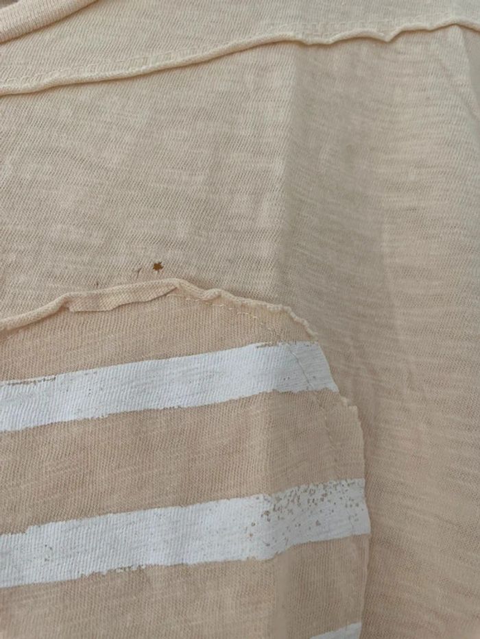 Haut t-shirt beige crème avec motifs coeurs rayures à manches courtes col rond - photo numéro 9