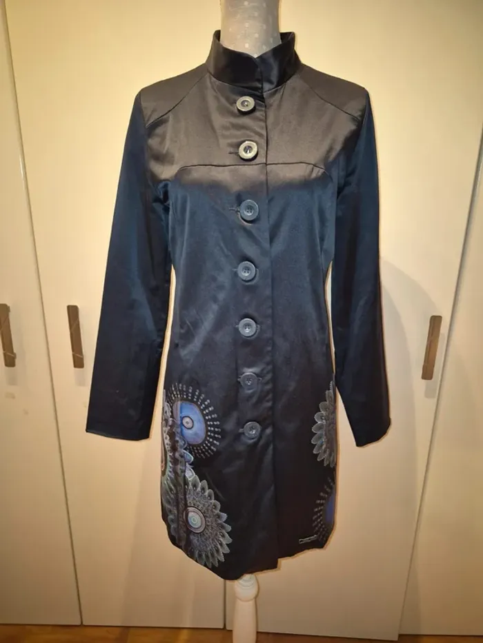 Manteau desigual