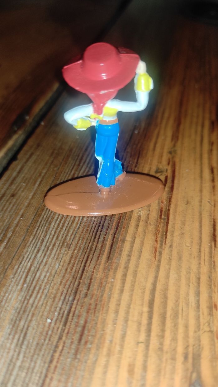 Figurine Disney/pixar metal - photo numéro 2