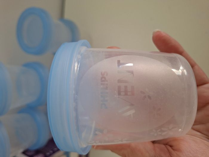 10 pots de conservation + 2 adaptateurs pour tire lait - photo numéro 2