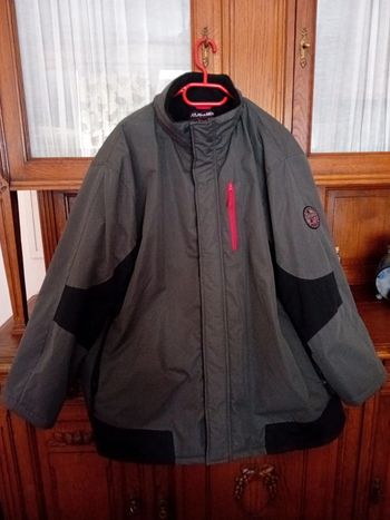 parka épaisse  de chez Atlas for men taille 3XL