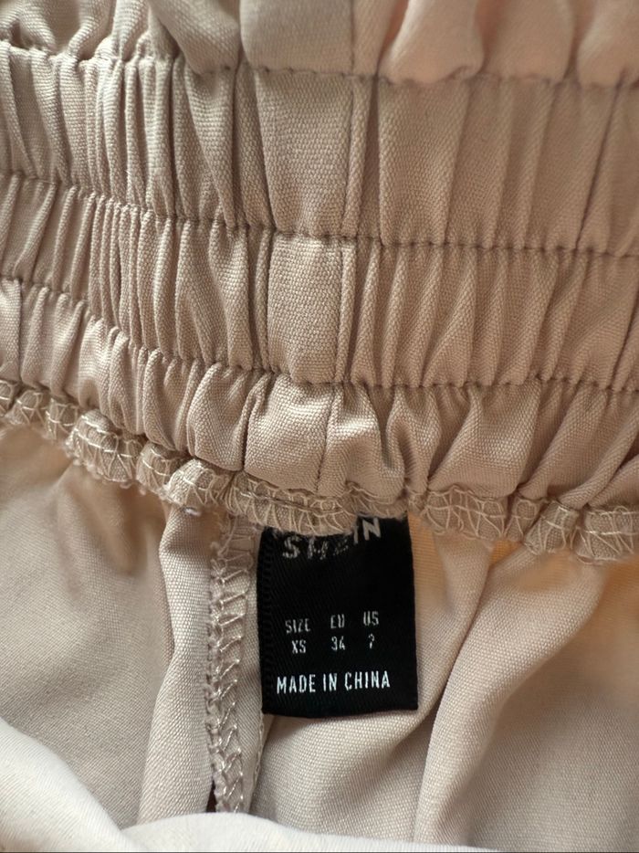 Short taille haute beige Shein taille 34 XS - photo numéro 4