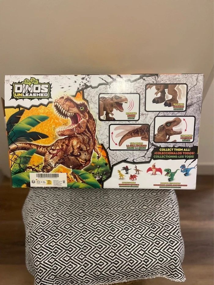 WDK - Giant T-rex Funville Dinos - dès 3 ans - photo numéro 3