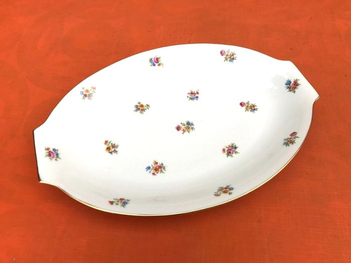 Ancien plat de service P.N France Porcelaine à décor brassées de fleurs - photo numéro 3