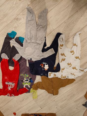 Lot vêtements hiver 12 mois