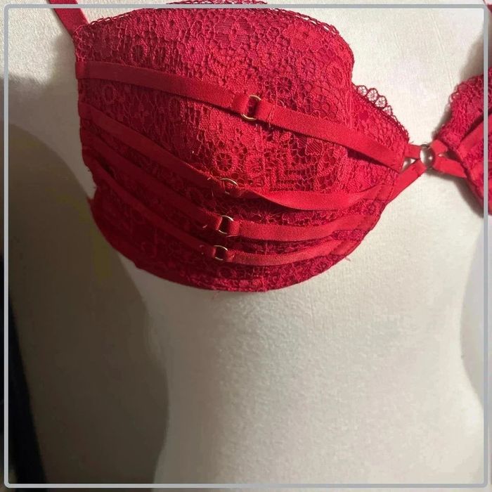 Magnifique soutient gorge rouge undiz 95d - photo numéro 6