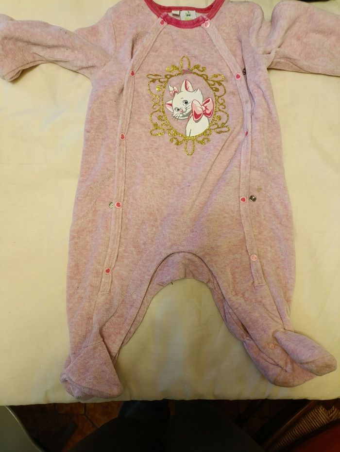 Lot pyjama 6 mois - photo numéro 3