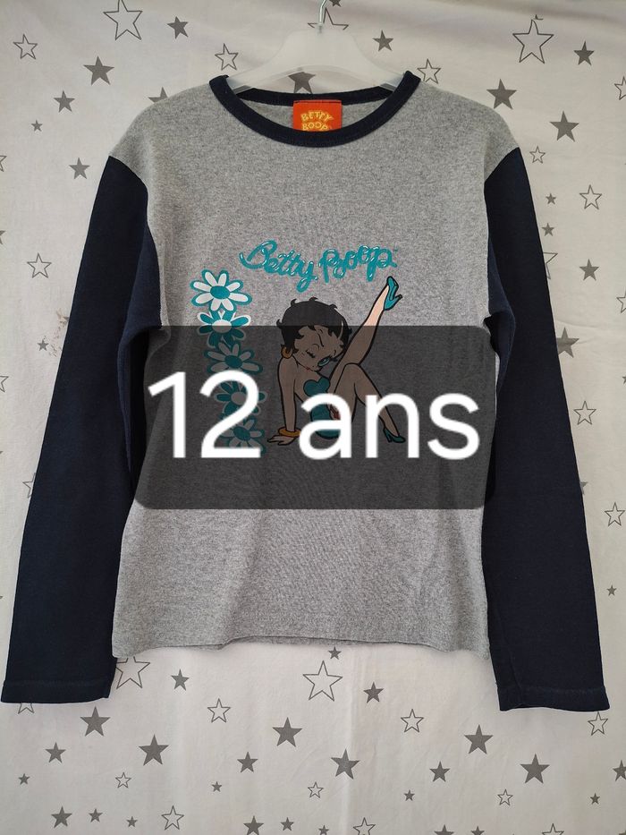 Tee-shirt gris manches longues noir 12 ans Betty Boop
Bon état ni trous ni tache