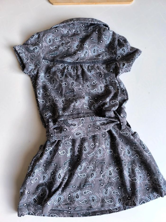 Robe taille 3 ans en très bon état - photo numéro 3