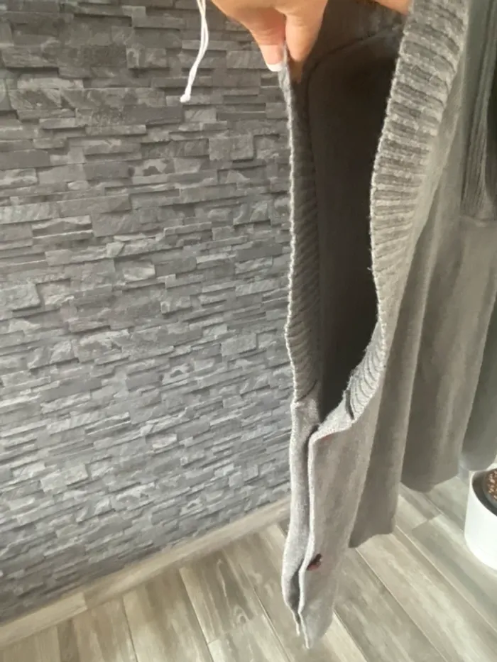 🩶🤍Très beau  Poncho H&M – Taille Unique -TBE🤍🩶 - photo numéro 4