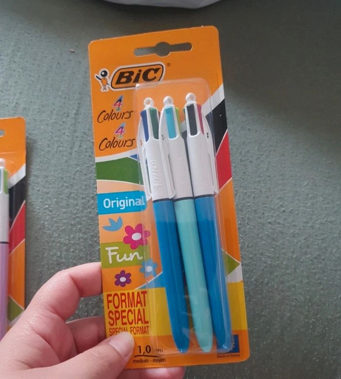 Lot de 3 bics 4 couleurs - photo numéro 2