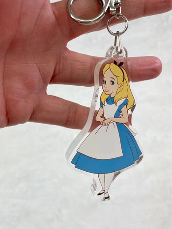 Porte clés disney Alice aux pays des merveilles