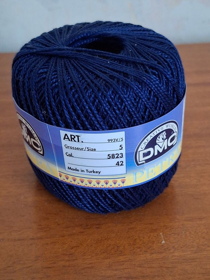 Pelote de fil pour crochet, bleu marine - photo numéro 2