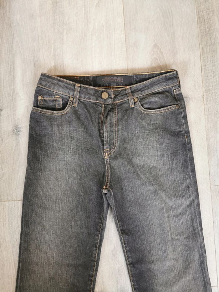 Jean neuf 40 / Votre nom - photo numéro 2