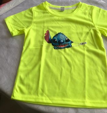 Tee shirt stitch neuf 5/6 ans