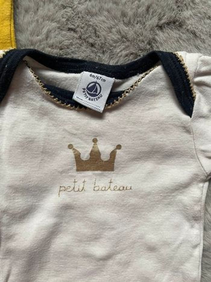 2 bodies - photo numéro 2