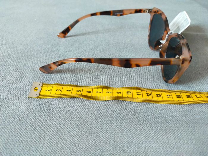 Lunettes de soleil écaille marron – Monture épaisse - photo numéro 7