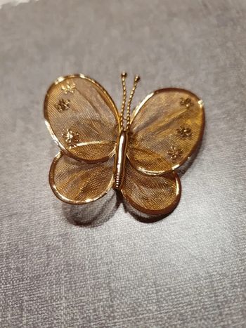 Broche papillon