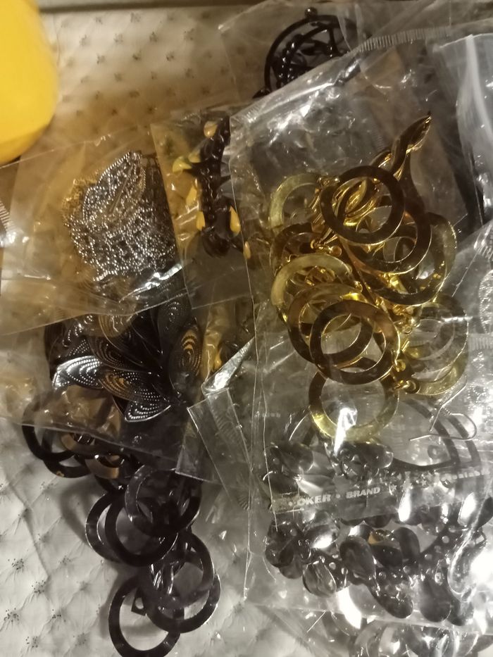 Lot revendeur , de boucles d oreilles - photo numéro 2