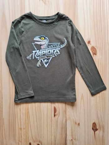 T-shirt Jurassic world by Gémo 6 ans