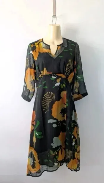 Robe d'été neuve mi-longue - Trend - taille 38