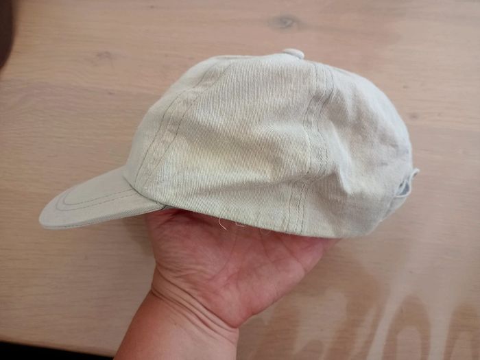 Casquette grise
