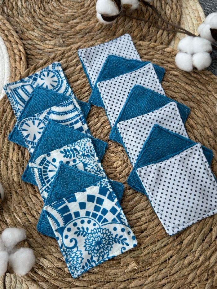 Lingettes lavables en éponge micro fibre lot de 14 Taille 9x9 cm lavable à 30° Création Fait main Ateliersdisa - photo numéro 2