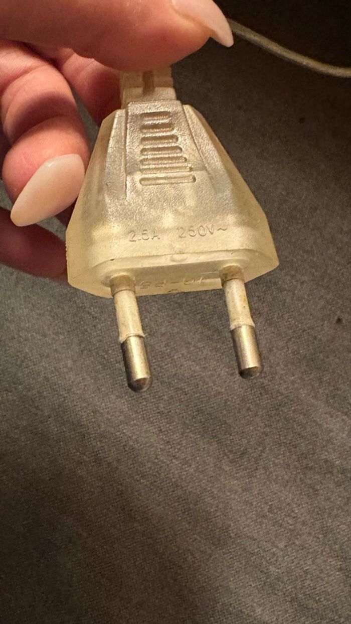 Sapin en bois avec lumière de chez Casa en parfait état - photo numéro 7