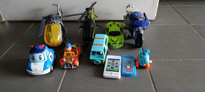 Lot de jouets - photo numéro 2