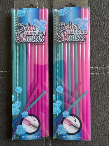 Paille avec brosse de nettoyage