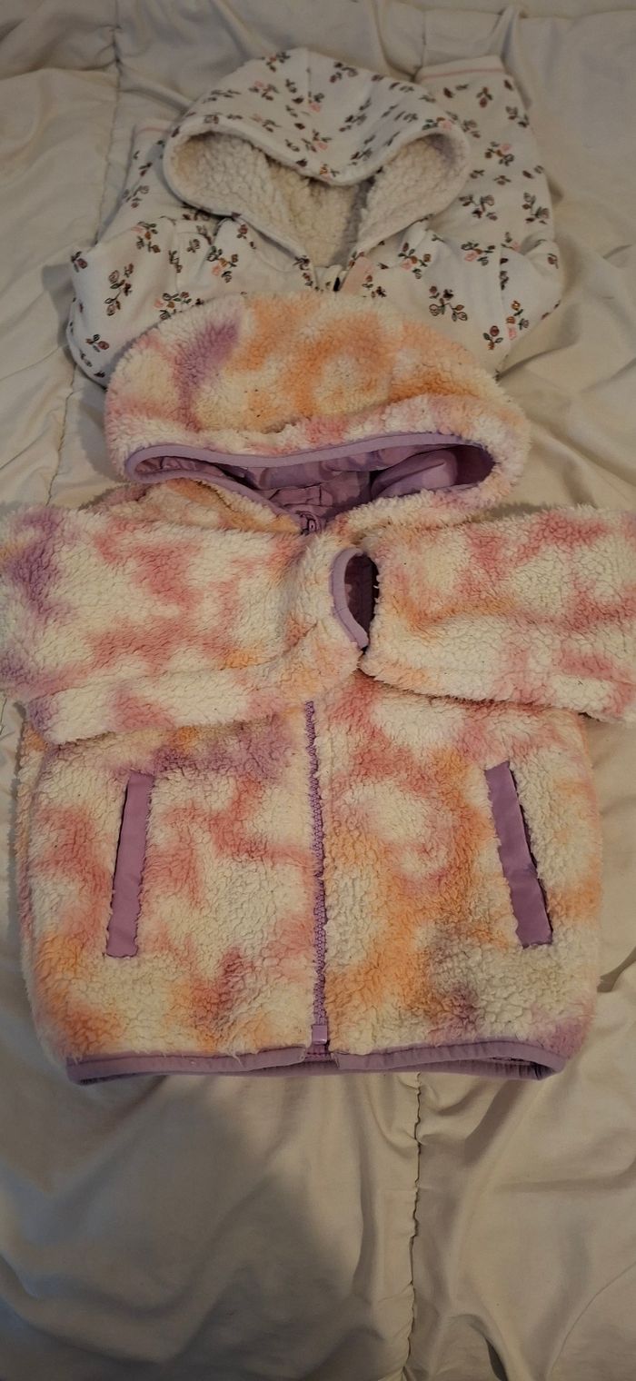 Lot de vêtements fille 3 a 4 ans - photo numéro 4