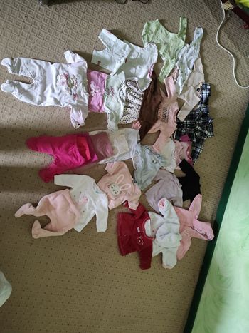 Vend Lot de vêtements fille 3 mois