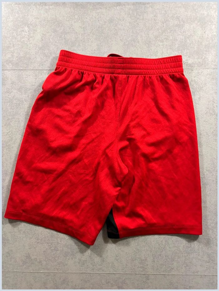 Short Nike Rouge avec logo brodé noir Taille S - photo numéro 4