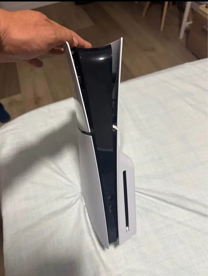 Sony Playstation 5 pro - photo numéro 2