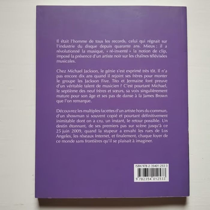 MICHAEL JACKSON - Du Génie À La Légende - LIVRE (occasion) - photo numéro 2