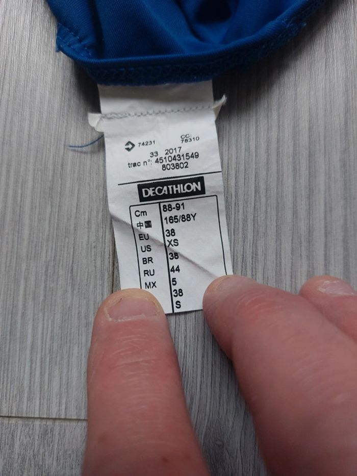 Maillot de bain Décathlon taille 38 - photo numéro 3